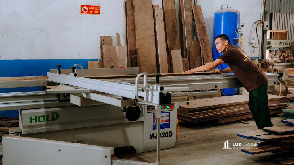 xưởng sản xuất gỗ óc chó
