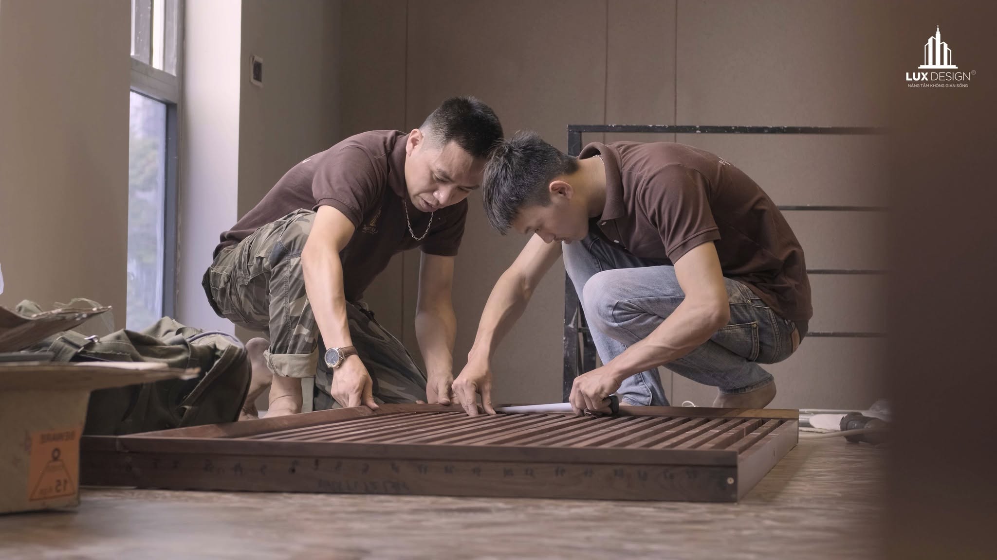 Lựa chọn địa chỉ thiết kế thi công gỗ óc chó cao cấp