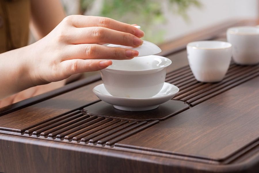 Bàn trà gỗ óc chó công năng đa dạng
